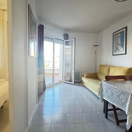 Apartamento A Frente Del Canal Con Terraza Empuriabrava