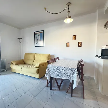 Apartamento A Frente Del Canal Con Terraza *